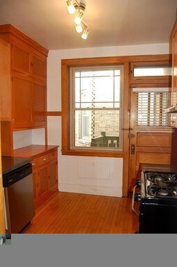 Building Photo - 1700 W Touhy Ave