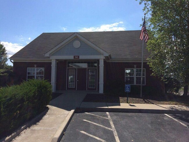Building Photo - 1157 Fairman Way