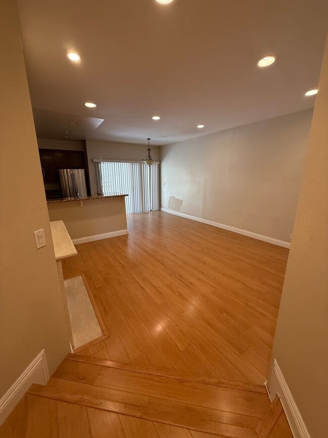 Foto del edificio - 1 Bed / 1 Bath Gem
