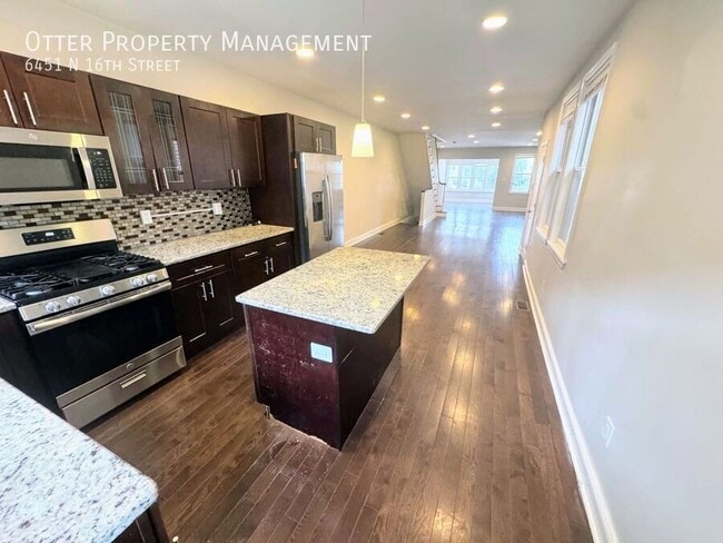 Foto del edificio - 6451 N 16th St