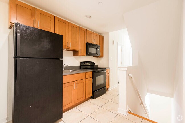 Building Photo - 1740 N Sydenham St