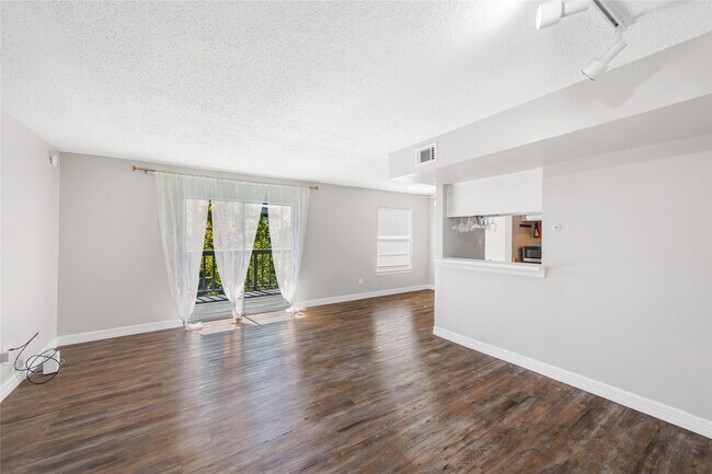 Foto del edificio - 8233 Kingsbrook Rd