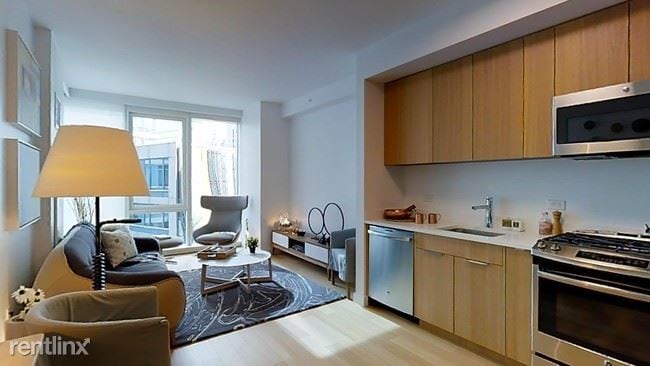Building Photo - 211 W 57th St