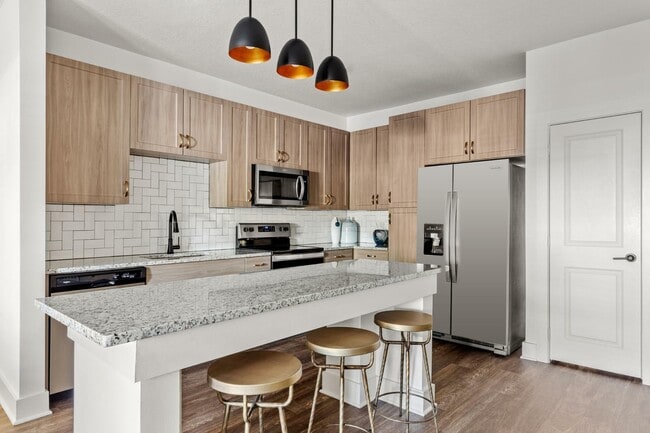 Building Photo - Lirio at Rafina