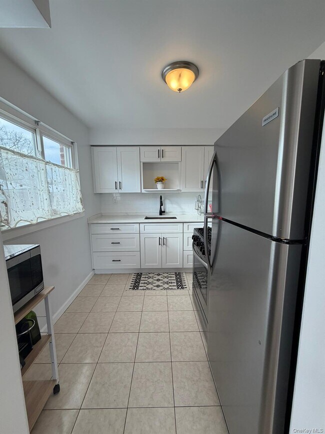 Foto del edificio - 36-26 192nd St