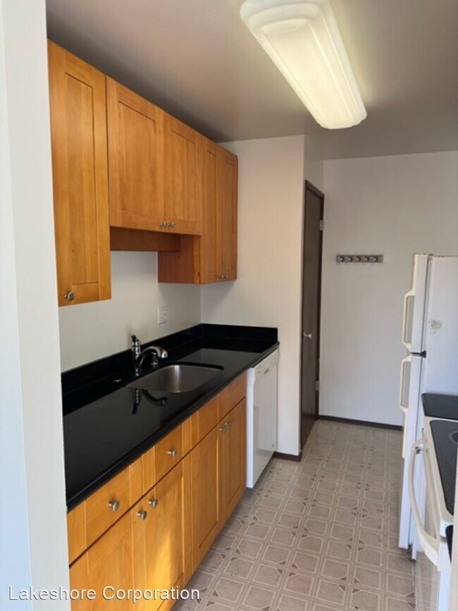 Building Photo - 1 br, 1 bath House - 5721 122nd Pl SE #202
