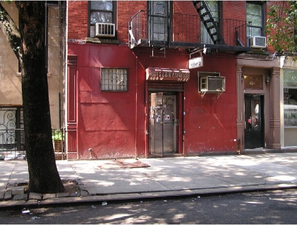 Building Photo - 464 W 51st St