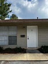Building Photo - 4005 Camellia Dr
