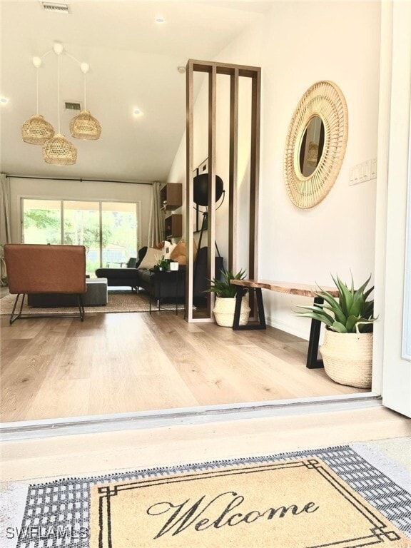 Foto del edificio - 220 18th Ave NW