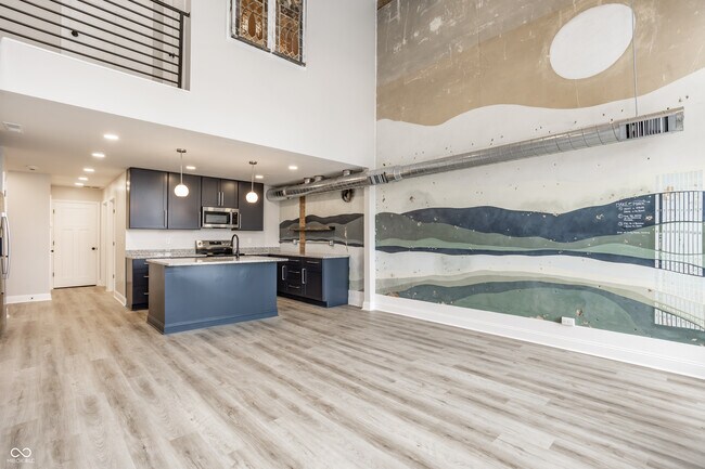 Foto del edificio - 104 W Main St