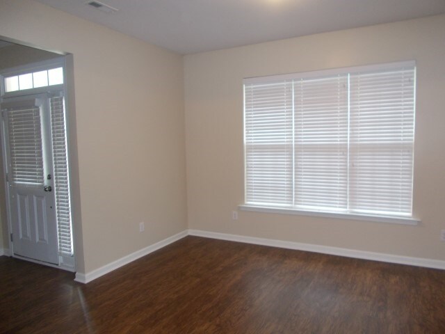 Foto del edificio - 18418 Train Station Drive