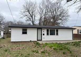 Building Photo - 3028 Virginia St