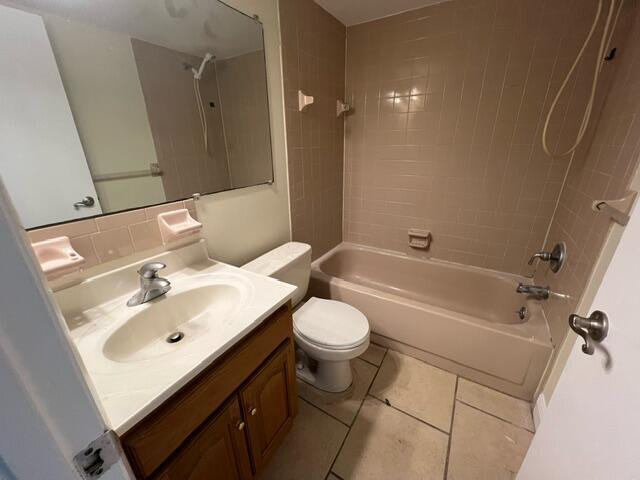Foto del edificio - 1225 N Wickham Rd