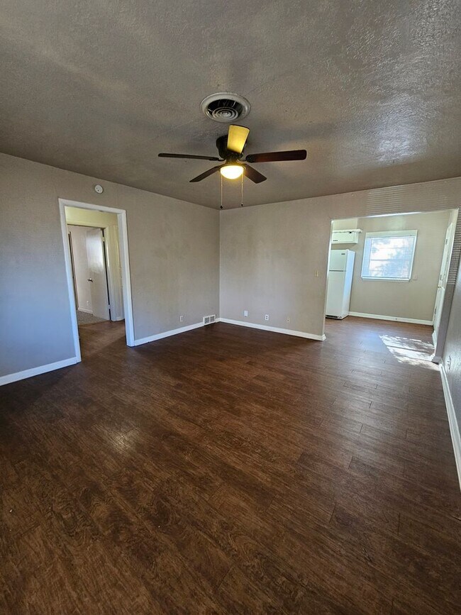 Photo - (3) Bed/(1) Bath in Core Norman! Pet Negotiable! House