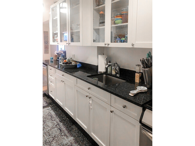 Foto del edificio - 210 E 68th St