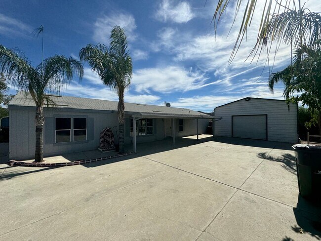 Foto del edificio - Beautiful mobile home ready for rent !!!!