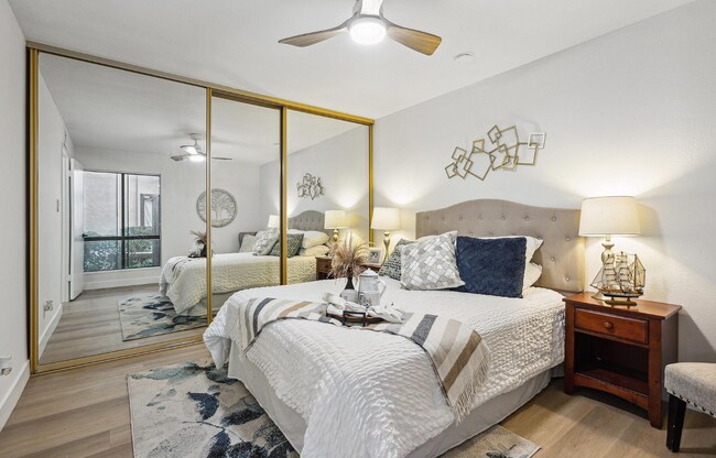 Foto del edificio - 1701 Mahogany Way