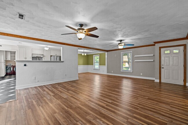 Building Photo - 1521 Cheltingham Ct