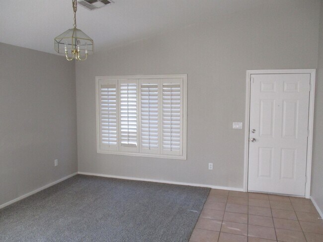 Building Photo - 28 Winley Chase Ave