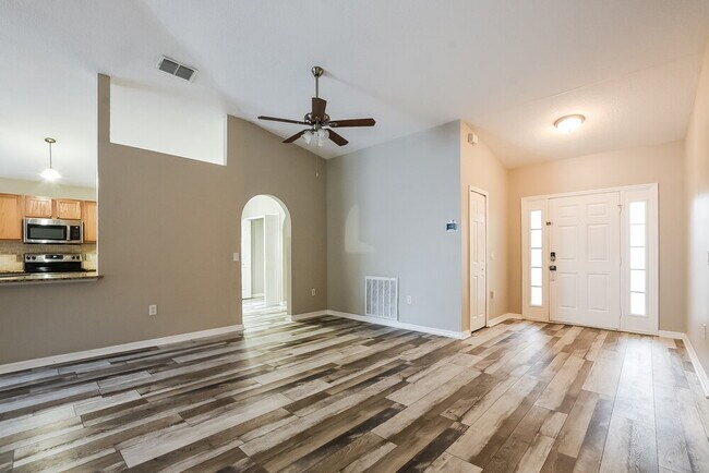 Foto del edificio - 2114 Nicollett Way