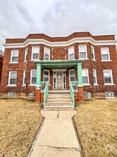 Building Photo - 506 Westminster St