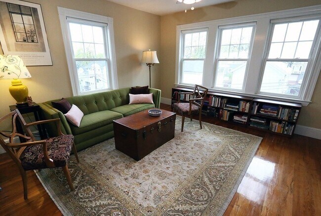 Building Photo - 3 Donnell St