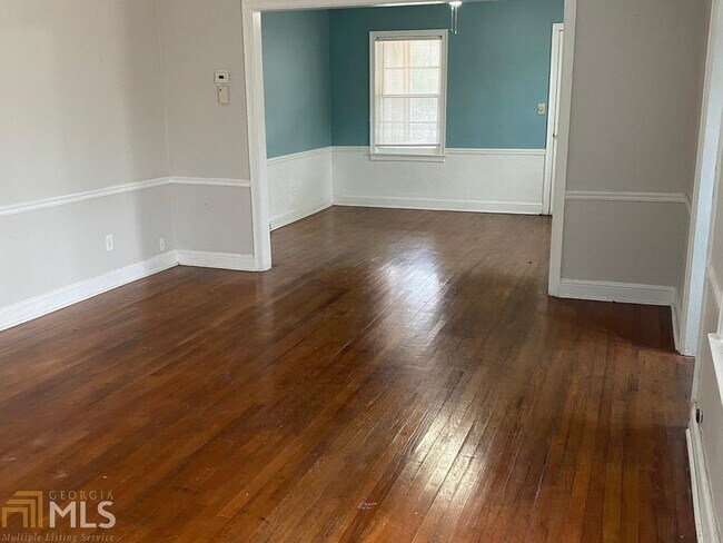 Building Photo - 1814 N Druid Hills Rd NE