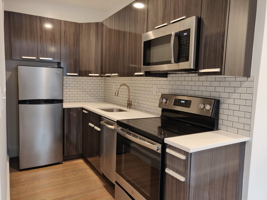 19 Peterborough St Unit 14, Boston, MA 02215 Condo for Rent in Boston