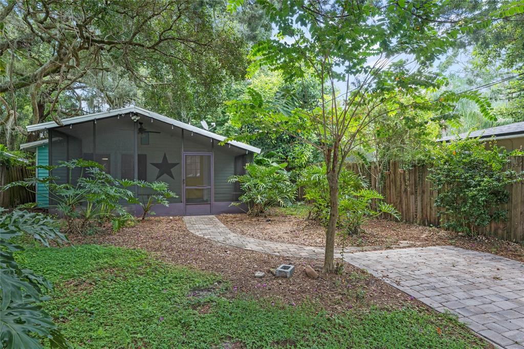 Foto principal - 2809 S Brown Ave