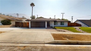 Building Photo - 2551 La Praix St