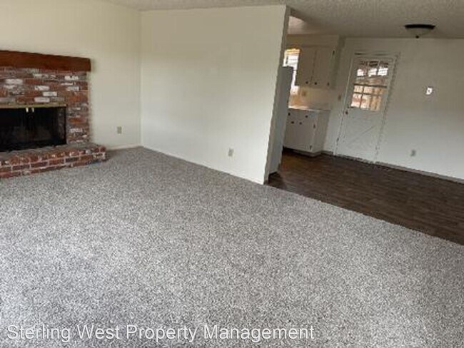 Building Photo - 2 br, 1 bath House - 900 Olympic