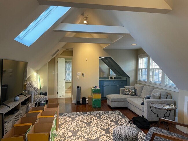 Living Room with dry bar - 4 Sycamore Ln