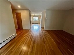Foto del edificio - 94 Charles River Rd