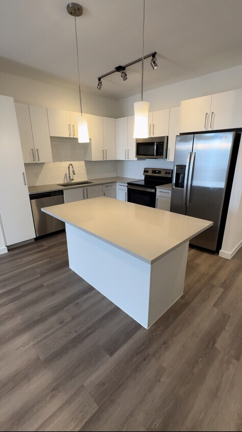 Foto principal - 9880 NW 137th St