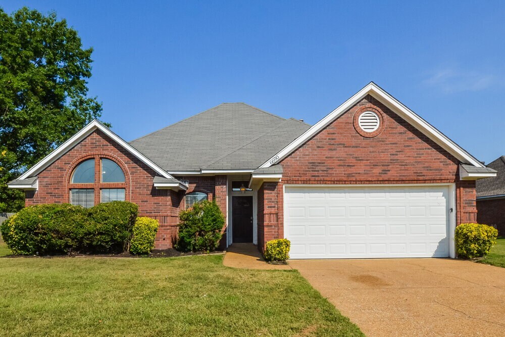 Foto principal - 6690 Autumn Wood Cove