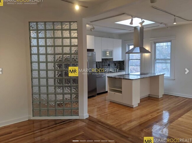 Foto del edificio - 229 Harvard St