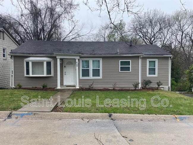 Building Photo - 6155 Emerald Ave