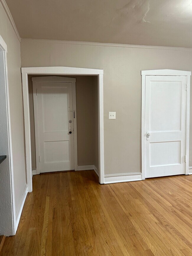 Foto del edificio - 4029 W Melrose St