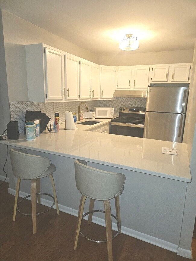 Foto del edificio - 5800 Oakwood Dr