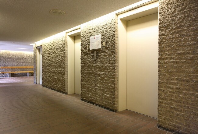 Photo du bâtiment - Gilboa Place