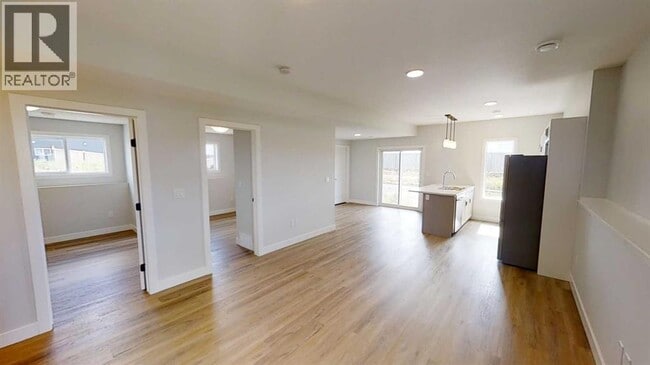 Building Photo - 10529-10133 133 Ave.