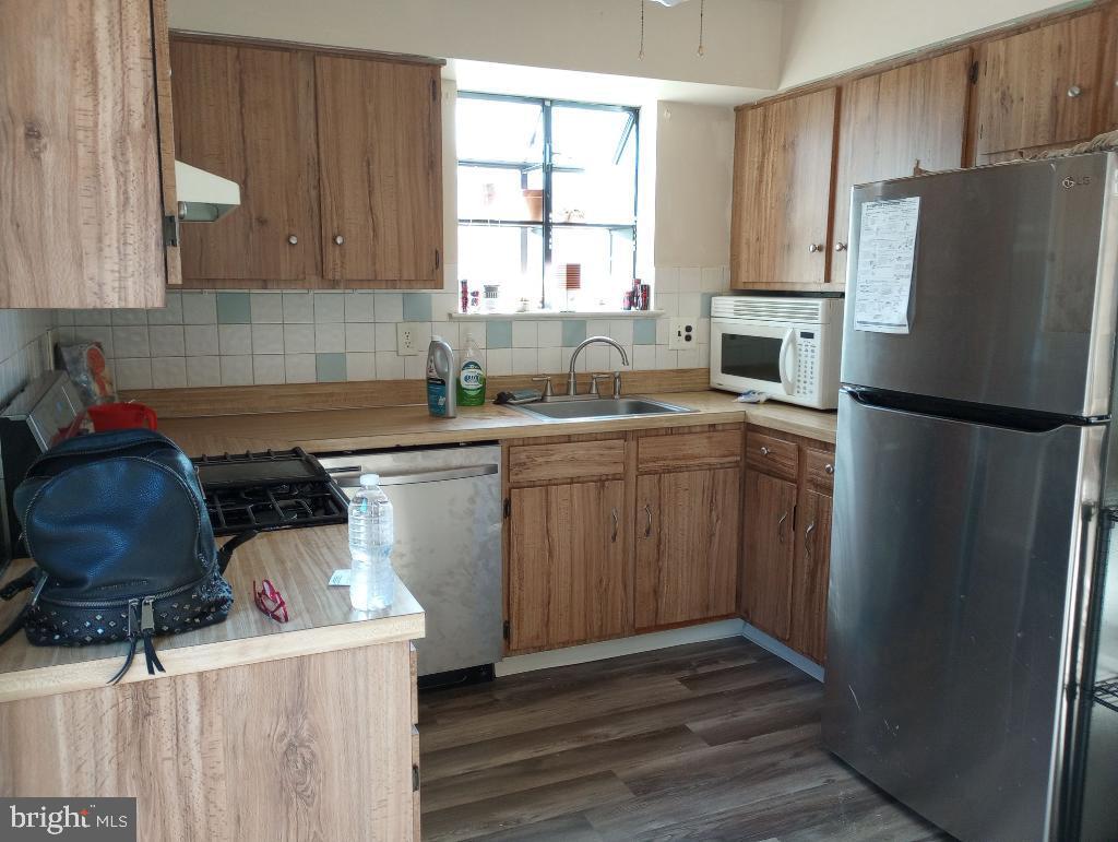 Foto principal - 10 Maynard Dr