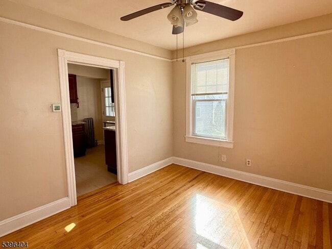 Building Photo - 8 William St