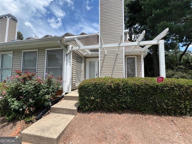 Foto del edificio - 1700 Cotton Patch Ln