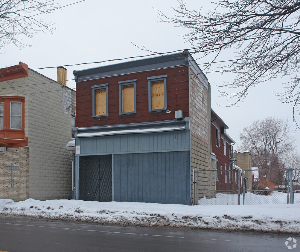 Primary Photo - 741-743 Hudson St