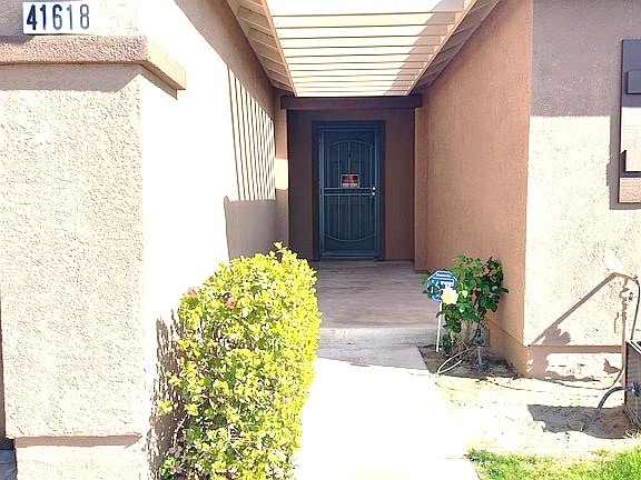 Foto del edificio - 41618 Petersfield Rd