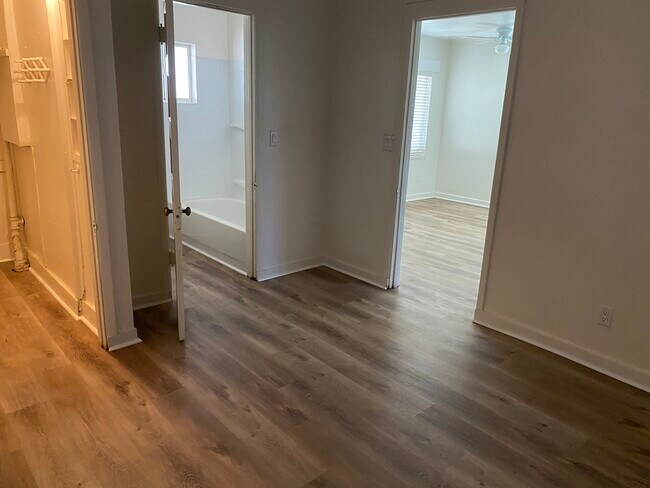 Foto del edificio - 469 Emerson St