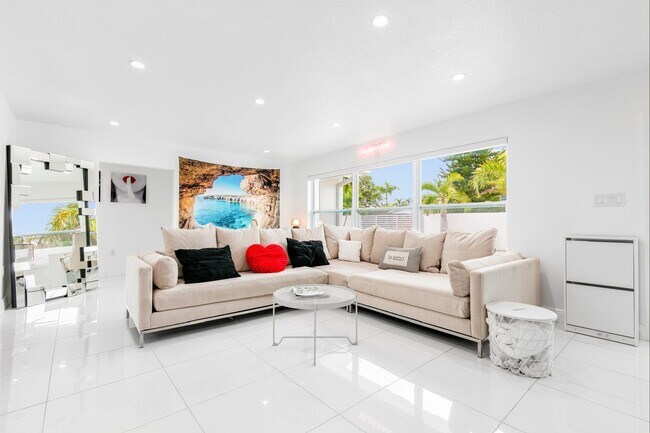 Foto del edificio - 7320 Clarke Rd