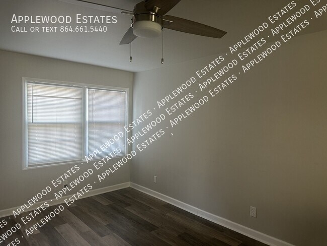 Foto del edificio - 1434 Dover Rd