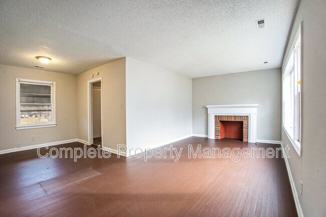 Foto del edificio - 1072 40th St Ensley